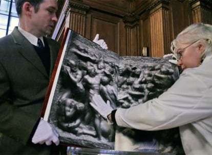 Una de las copias de 'Michelangelo. La dotta mano', en la Biblioteca Pública de Nueva York en la presentación de su exposición