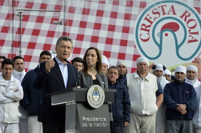 El presidente Mauricio Macri anuncia el veto a la ley antidespidos.