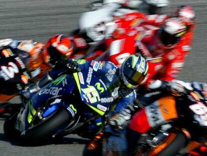 Sete, con la moto número 15, al inicio de la carrera.
