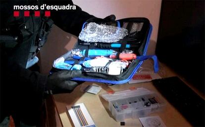 El artefacto desactivado por los Mossos.