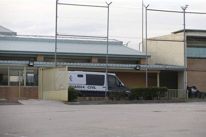 Furgón policial que trasladó a Ángel María Villar a la prisión de Soto del Real.