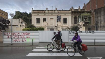 Las dos casas del barrio de Gràcia que el Ayuntamiento quiere expropiar.