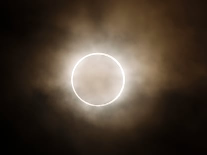 Un eclipse anular sobre Yokohama (Japón), en mayo de 2012.