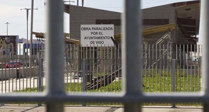 Naves del puerto de Vigo cuya rehabilitación paralizaron los juzgados a instancia municipal.