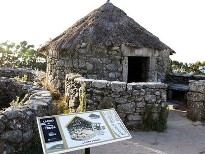 Reconstrucción de una casa castrexa en Santa Trega (A Guarda), repetida hasta la extenuación por los libros de texto.