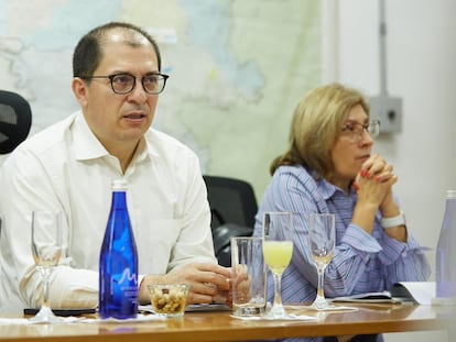 El fiscal Francisco Barbosa con la vicefiscal Martha Mancera, en octubre de 2023 en Medellín.