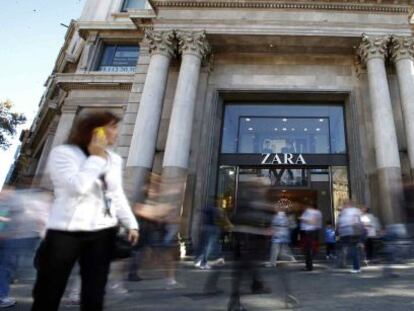 Fachada de una tienda de Zara en Barcelona