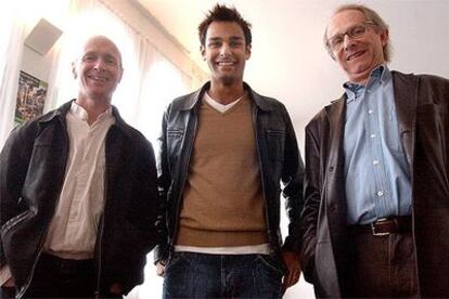 De derecha a izquierda, Ken Loach, Atta Yaqub y Paul Laberty, durante su estancia en Valladolid.