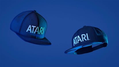 Esta gorra de Atari integra los altavoces en la visera