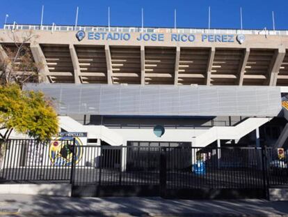 El Rico Pérez, estadio del Hércules, en cuyas inmediaciones se ha producido la pelea.