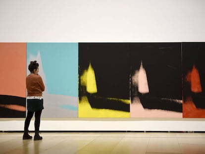 Shadows, de Andy Warhol. Los usuarios de Internet calificaron las obras del Guggenheim como “garabatos”.