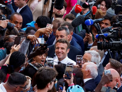Emmanuel Macron en Dijon en un acto de campaña para la primera vuelta de las elecciones presidenciales de abril.