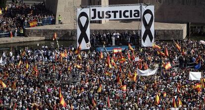 Concentraci&oacute;n en Madrid convocada por la Asociaci&oacute;n de V&iacute;ctimas del Terrorismo  en protesta por la  sentencia que tumba la doctrina Parot.