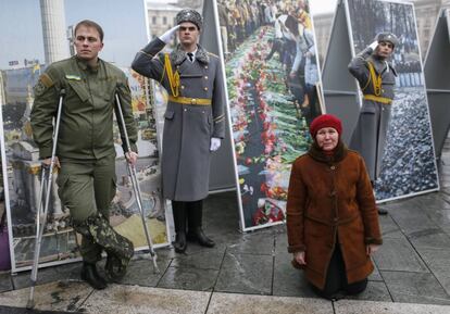 Ceremonia fúnebre en Kiev (Ucrania), por un miembro del batallón de defensa 'Donbass' que murió en los combates en el este de Ucrania.