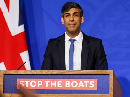 British Prime Minister Rishi Sunak attends a press conference at Downing Street in London, Britain, April 22, 2024. REUTERS/Toby Melville/Pool