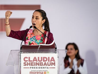 Claudia Sheinbaum durante el inicio de su campaña electoral en el zócalo capitalino.