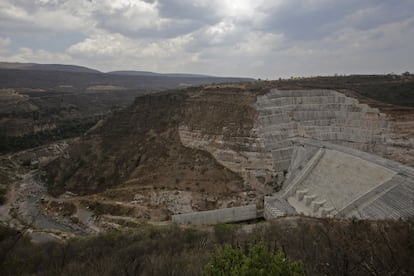 La obra de la presa El Zapotillo ubicada en las inmediaciones del Rio Verde, Jalisco.