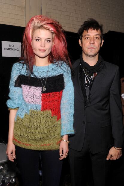 Alison Mosshart y Jamie Hince (sí, el Señor Moss) forman el grupo The Kills. Actuaron en el after party de Marc Jacobs. Eso sí, ni rastro de Kate.