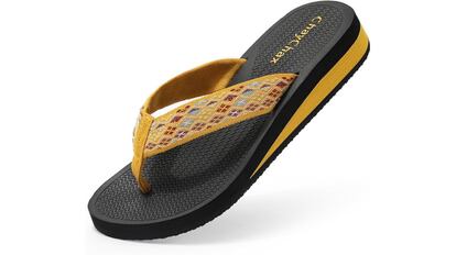 Estas chanclas con cuña para mujer son una de las más vendidas de Amazon.