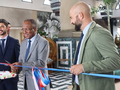 El primer ministro de Cabo Verde, Ulisses Correia, inaugurando el pasado lunes la reforma del Riu Karamboa en Boa Vista (Cabo Verde)
