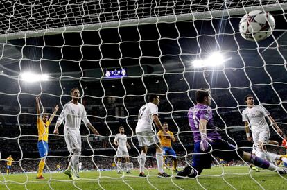 El gol de Llorente desde atrás