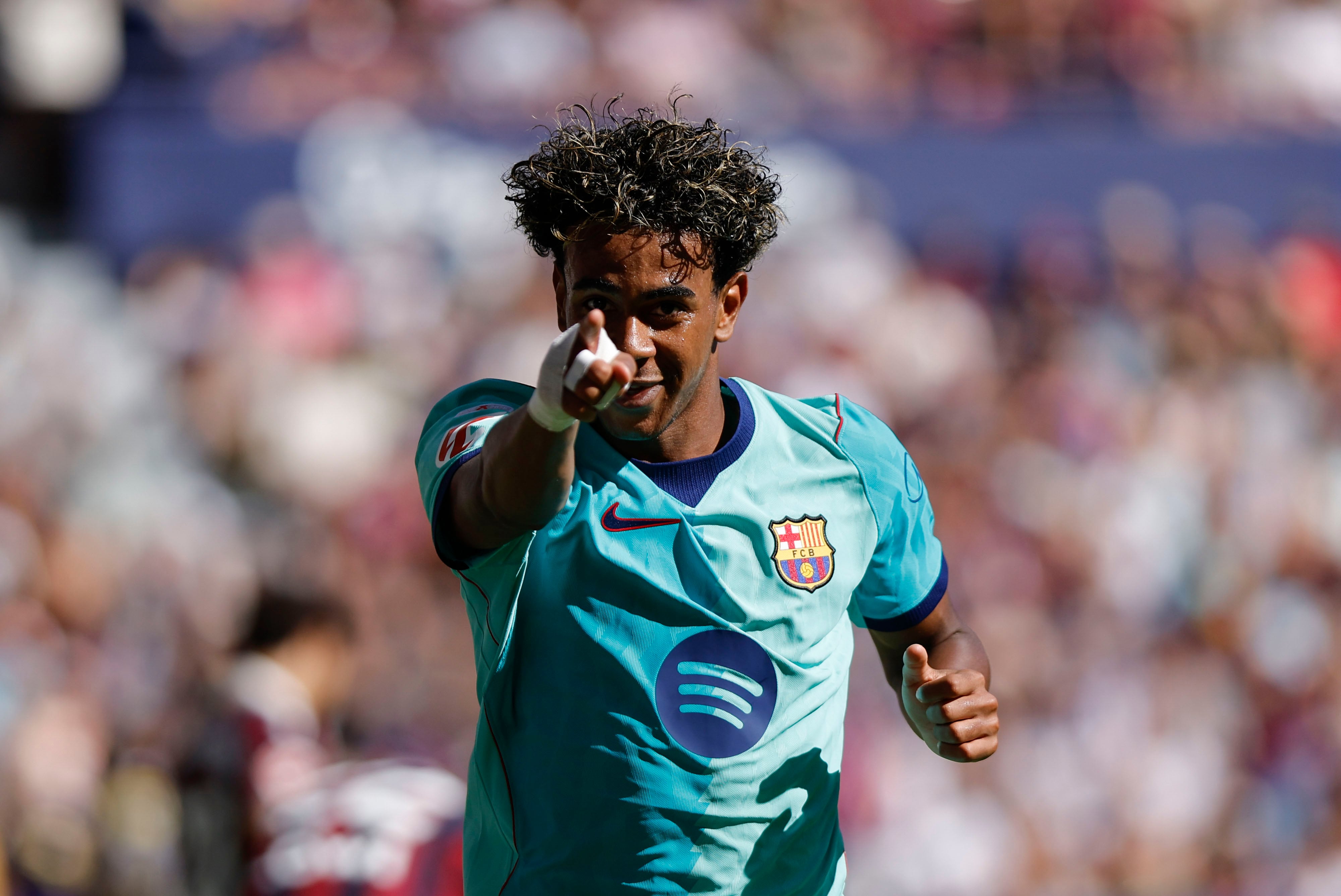 Lamine Yamal desafía a Mbappé en la carrera por el Balón de Oro: “Este año me lo merecería yo”
