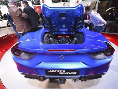 Ferrari 488 Spider en el Salón Internacional del Automóvil en Fráncfort.
