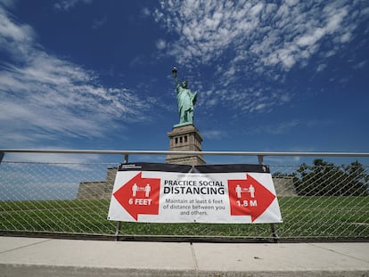 La Estatua de la Libertad, poco después de reabrir a finales de junio.