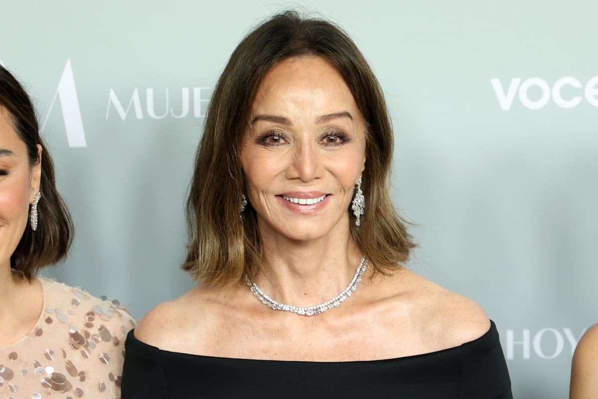Lo que Isabel Preysler cuenta en su autobiografía: cómo vivió las infidelidades de Julio Iglesias, los celos de Miguel Boyer y las cartas de Vargas Llosa