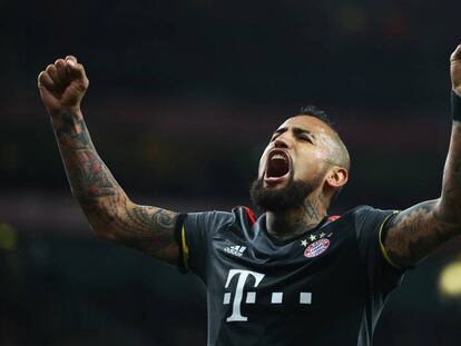 Vidal marcou duas vezes na goleada bávara.