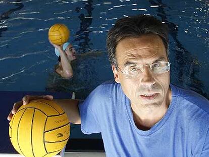 Joan Jané, en la piscina del polideportivo Nazaret.