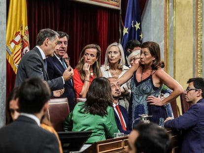 Los miembros de la Mesa del Congreso debatían sobre el recuento, este viernes.