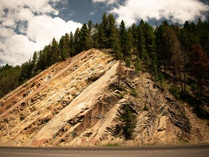 Los megaterremotos ocurren en las zonas de subducción, en las que una placa tectónica es empujada debajo de otra.