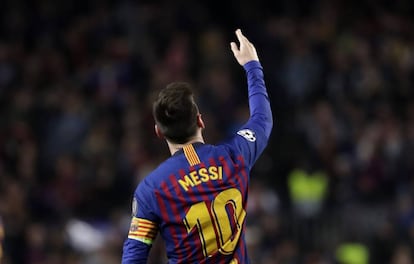 Messi celebra tras marcar el tercer gol del Barcelona contra el Liverpool en el Camp Nou.