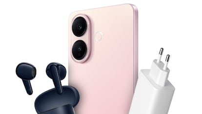 Artículo de EL PAÍS Escaparate en el que se prueba el móvil vivo V60 Lite 5G, ahora rebajado y con cargador y auriculares de regalo