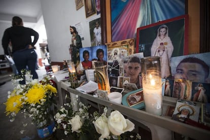 Altar en recuerdo de los desaparecidos en Tierra Blanca.