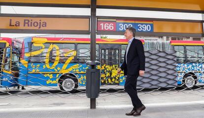 El presidente Mauricio Macri, durante la inauguración de una nueva línea de Metrobus en las afueras de Buenos Aires, el 10 de octubre pasado. 