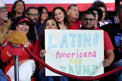 Simpatizantes de Donald Trump en un evento de campaña en Tucson, Arizona, el 12 de septiembre de 2024.