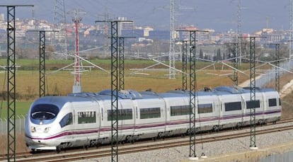 Spain’s high-speed trains, such as the AVE (above), carried 1,954,000 passengers in February.