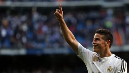 James celebra un gol en Liga