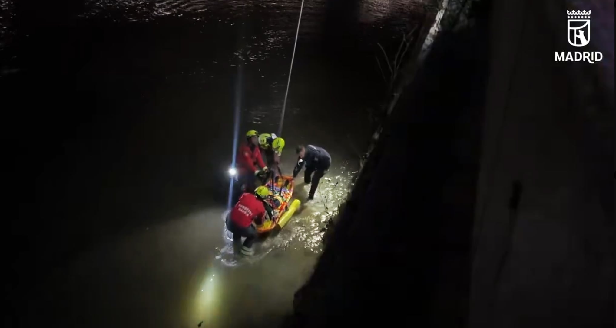 Una mujer, hospitalizada en estado grave tras caer al río Manzanares