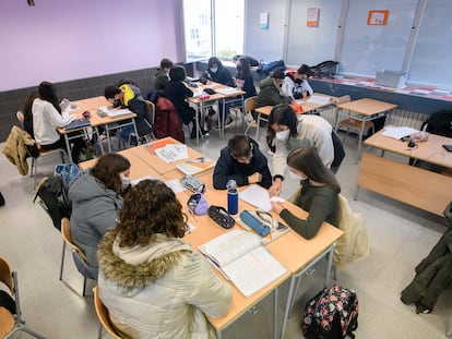 Clase en un instituto público valenciano, en marzo.