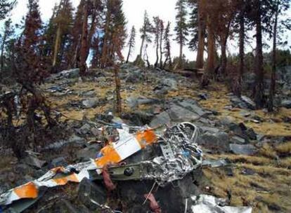 Restos de la avioneta del millonario estadounidense econtrada en Madera, California