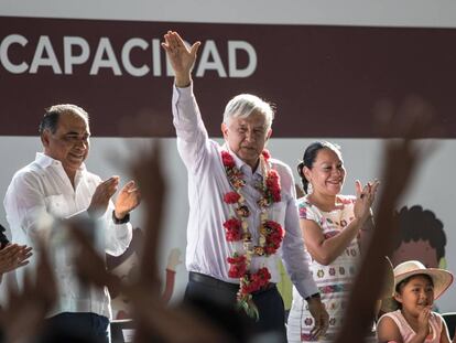 López Obrador este viernes en Guerrero.