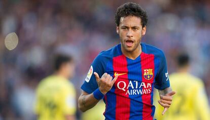 Neymar celebra un gol en el darrer partit contra el Vila-real.