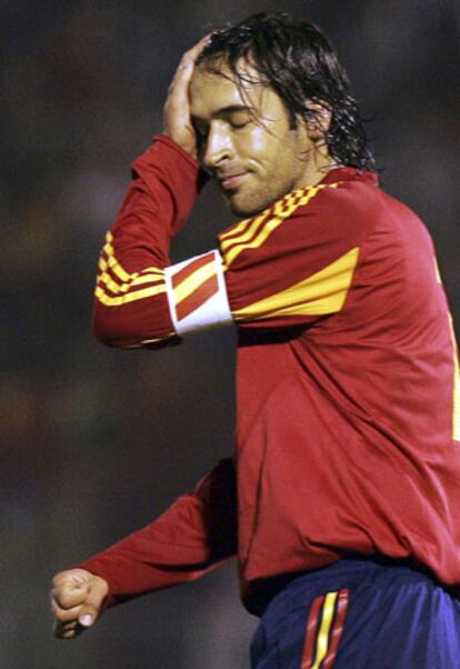 Raúl durante el partido de ayer.