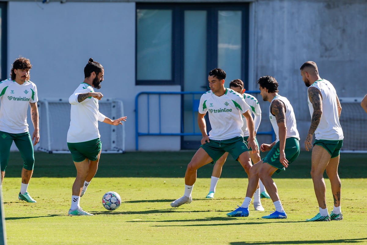 Isco Returns as Betis Hosts Porto