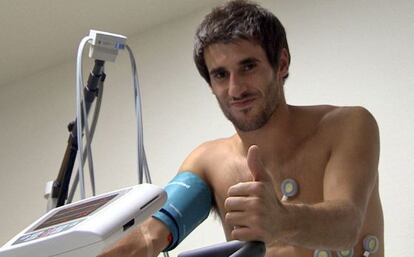 Javi Martínez, durante el reconocimiento médico con el Bayern.