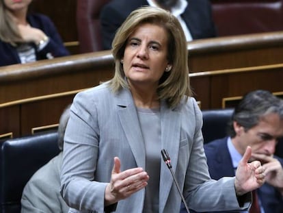 La exministra de Empleo Fatima Bañez, durante una intervención en el Congreso de los Diputados.