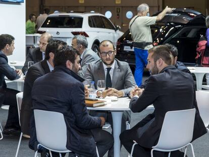 Reuniones de negocios durante la anterior edición de Madrid Auto.